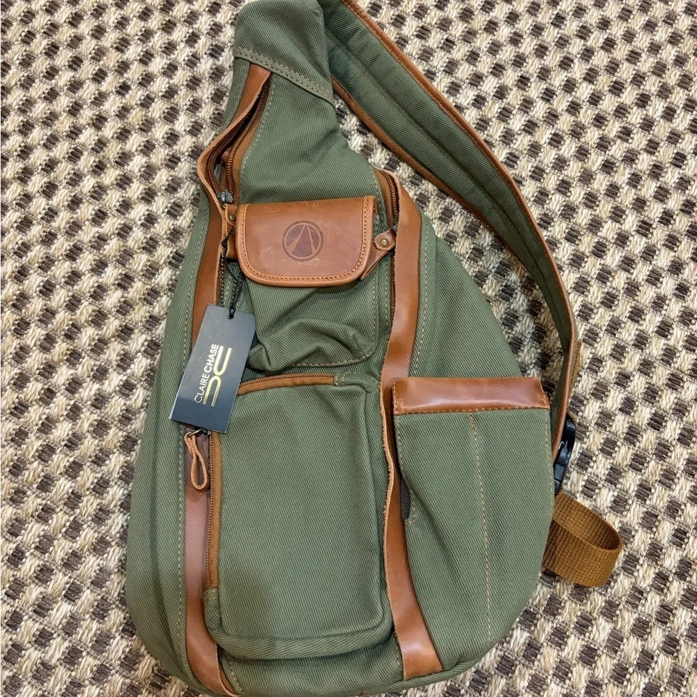 NWT Claire Chase Colorado Sling Bag Style: 765, Green - Picture 1 of 4